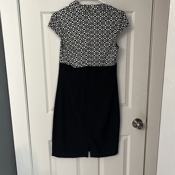 3 for 40! Suzy Shier dress - Picture 2 of 3